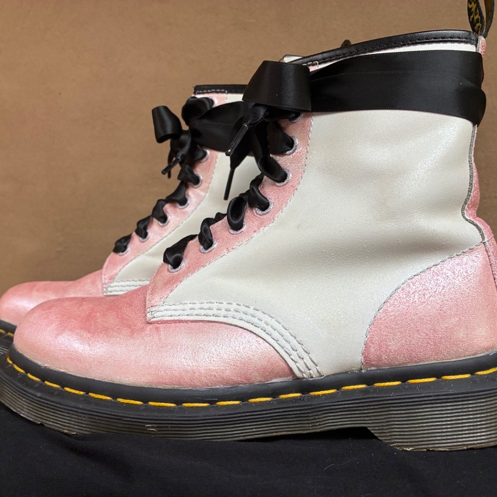 VALLEY GIRL: Rare Custom Textured Pink Metallic Glitter Doc Martens - Picture 2 of 7